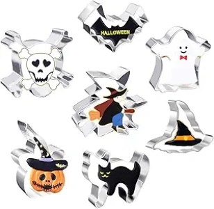 Halloween Cookie Cutters,7 PCS HalloweenThemed Shapes Cookie Cutter with Ghosts,Bats,Pumpkins,Witch Hats,Witch,Skulls,Cats,Stainless Steel Metal Pastry Molds for Baking