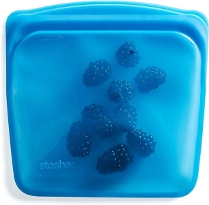 Stasher Platinum Silicone Food Grade Reusable Storage Bag, Blueberry (Sandwich) | Reduce Single-Use Plastic | Cook, Store, Sous Vide, or Freeze | Leakproof, Dishwasher-Safe, Eco-friendly | 28 Oz