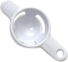 Chef Craft Basic Plastic Egg Separator, 5 inches in length, White