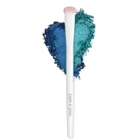 wet n wild Eyeshadow Brush, Precision Blending Application, Soft Synthetic Fibers, Ergonomic Handle for Comfortable Precision Control