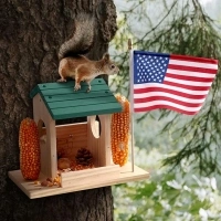 Squirrel Feeder House Wooden Squirrel Picnic Table with Roof, Wild Outside Corn Cob Holders, Easy to Assemble, Hanging Squirrel Feeding Stations Garden Decor