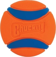 Chuckit Ultra Ball Dog Toy, Medium (2.5 Inch Diameter) Pack of 1, for breeds 20-60 lbs